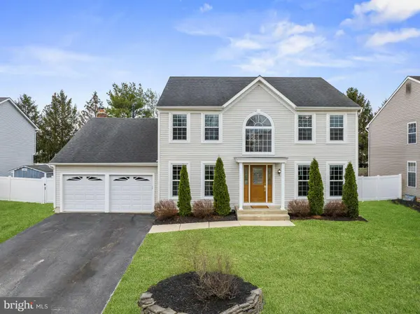 17 CATTELL DR, Sicklerville, NJ 08081