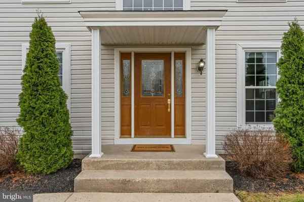 17 CATTELL DR, Sicklerville, NJ 08081