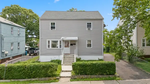 67 6th Ave, Passaic, NJ 07055-2137