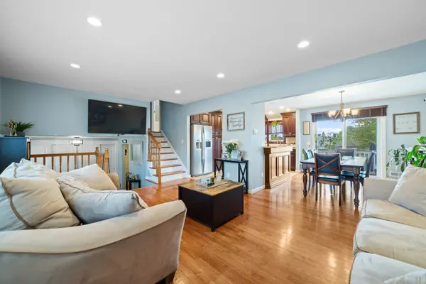 11 Barbara Dr, Clifton, NJ 07013-2516