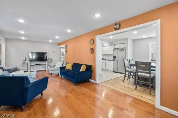 53 Tristan Rd, Clifton City, NJ 07013