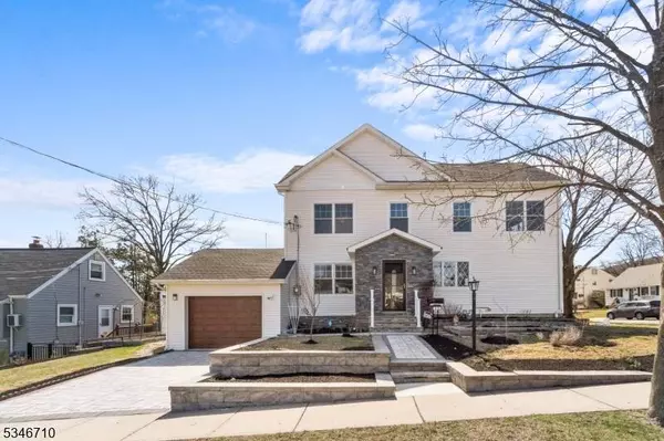 53 Tristan Rd, Clifton City, NJ 07013