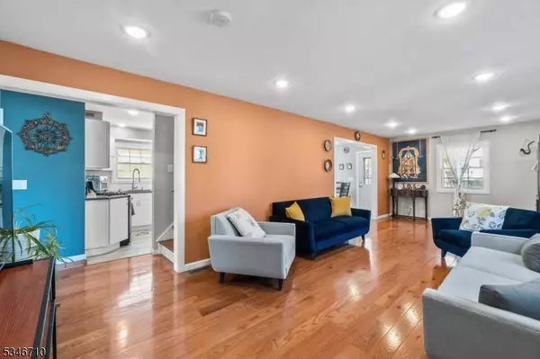 53 Tristan Rd, Clifton City, NJ 07013