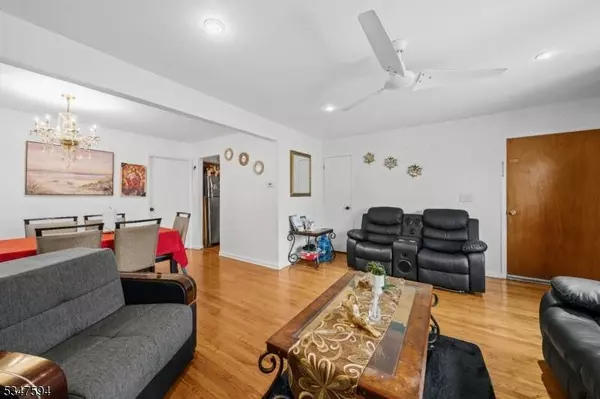 95 N 16Th St, Prospect Park Boro, NJ 07508