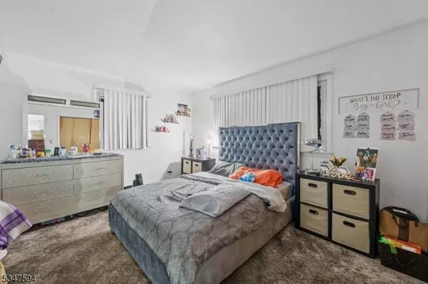 95 N 16Th St, Prospect Park Boro, NJ 07508