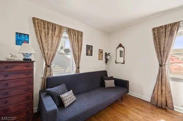 41 Birchwood Ter, Clifton City, NJ 07012