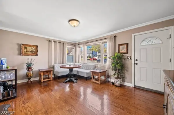 41 Birchwood Ter, Clifton City, NJ 07012