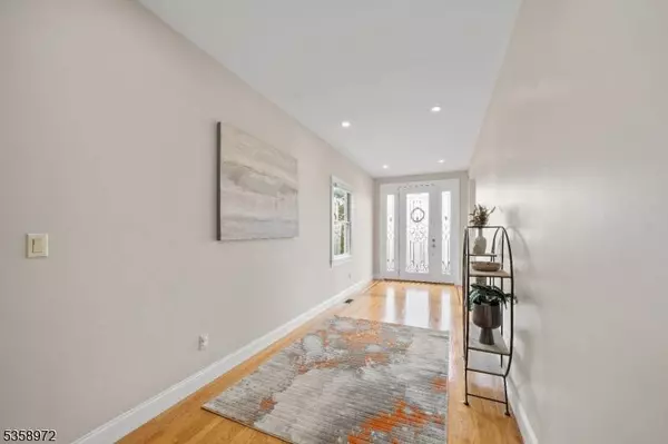 410 Valley Rd, Clifton City, NJ 07013