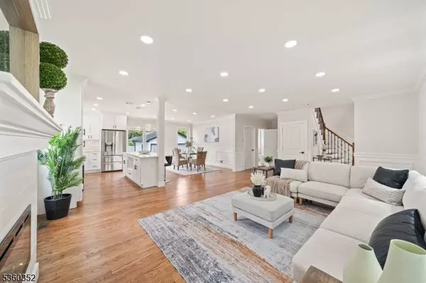 25 Albert Ave, Fair Lawn Boro, NJ 07410