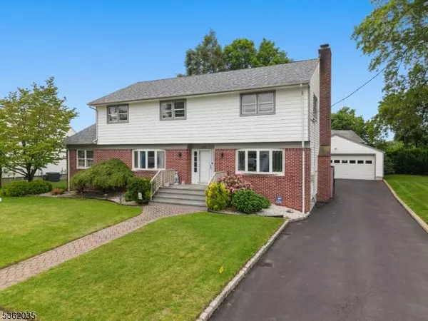 187 Notch Rd, Clifton City, NJ 07013