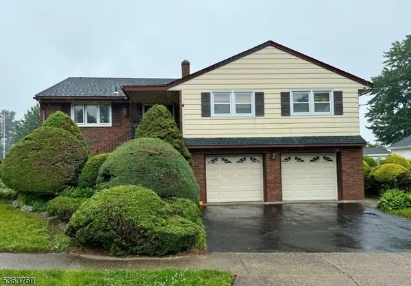 40 Thanksgiving Ln, Clifton City, NJ 07013