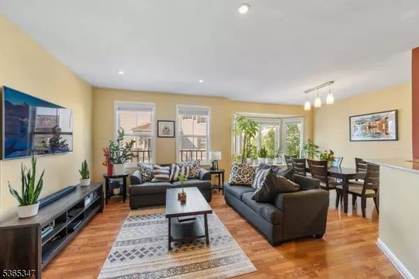 34 George Russell Way, Clifton City, NJ 07013