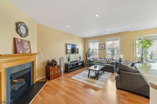 34 George Russell Way, Clifton City, NJ 07013