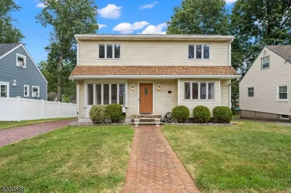 124 Harrington Rd, Clifton City, NJ 07012