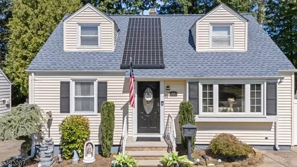 97 Willow St, Elmwood Park Boro, NJ 07407