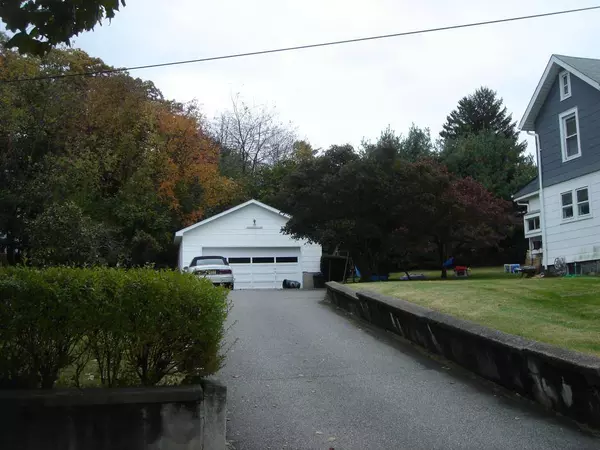 296 Delawanna Ave, Clifton City, NJ 07014