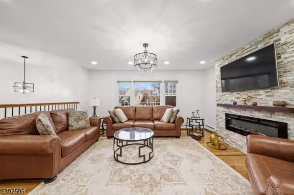 70 Highland Rd, North Haledon Boro, NJ 07508