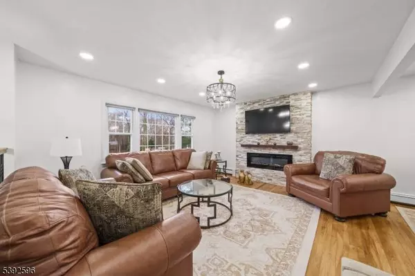 70 Highland Rd, North Haledon Boro, NJ 07508