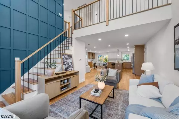 222 Bennington Ct, Clifton City, NJ 07013