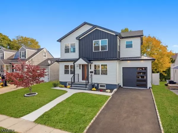 222 Bennington Ct, Clifton City, NJ 07013