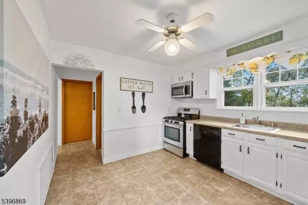 63 Pomona Ave, Fair Lawn Boro, NJ 07410