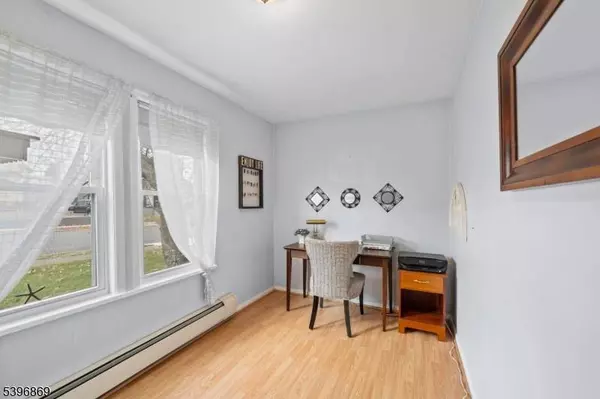 63 Pomona Ave, Fair Lawn Boro, NJ 07410