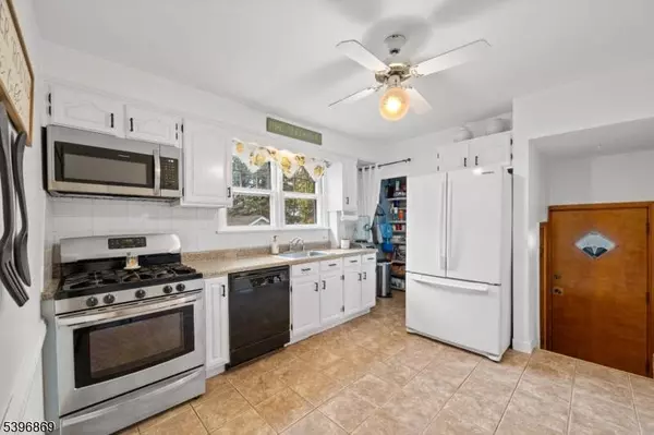 63 Pomona Ave, Fair Lawn Boro, NJ 07410