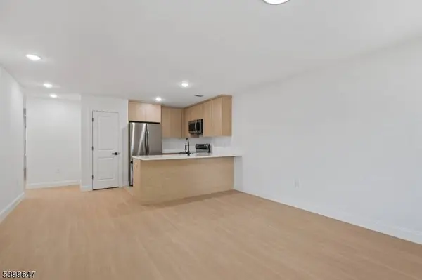 7 Montclair Ave, Paterson City, NJ 07503