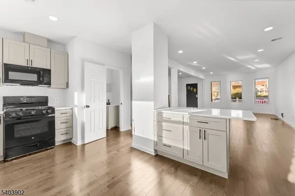 96 Prospect Ter, East Rutherford Boro, NJ 07073