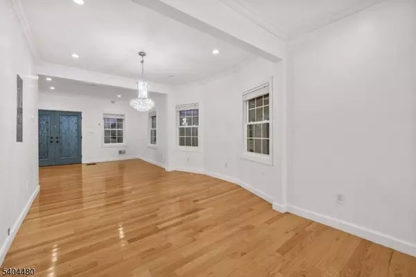 81 Fairmount Ave, Hackensack City, NJ 07601