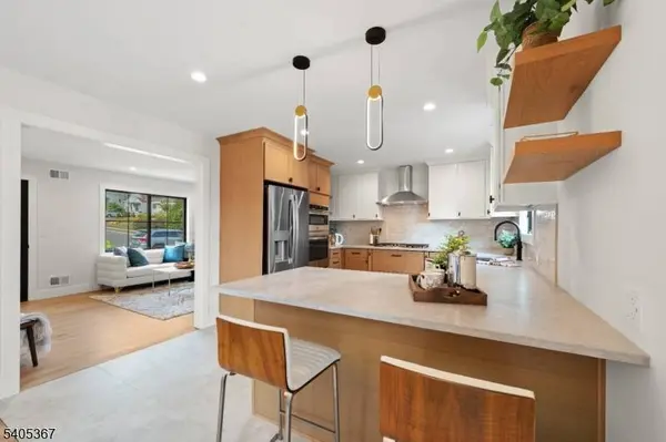 108 Harrington Rd, Clifton City, NJ 07012