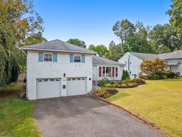 169 Haddenfield Rd, Clifton City, NJ 07013