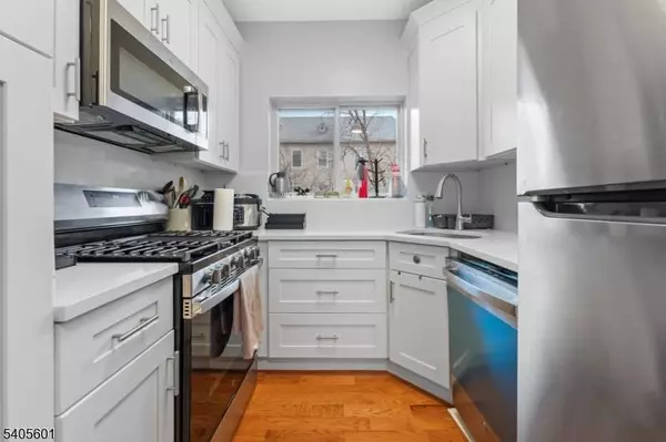 511 Brittany Dr, Wayne Twp., NJ 07470