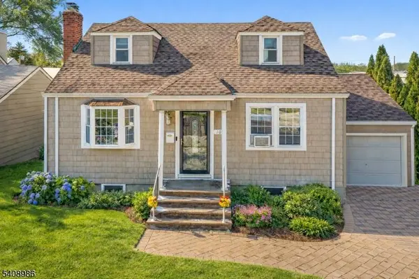 102 Barnsdale Rd, Clifton City, NJ 07013