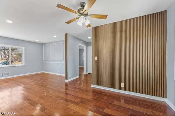 77 Huemmer Ter, Clifton City, NJ 07013