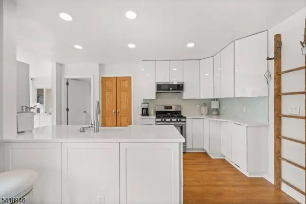 99 Normandy Rd, Clifton City, NJ 07013