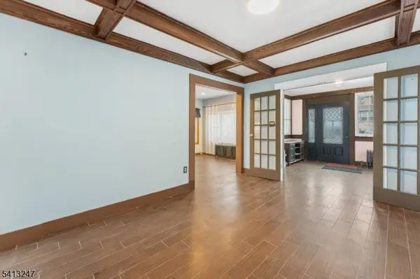 147 Clinton Ave, Clifton City, NJ 07011