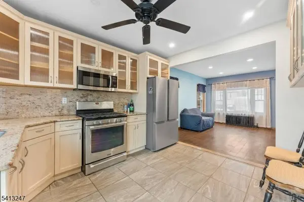 147 Clinton Ave, Clifton City, NJ 07011