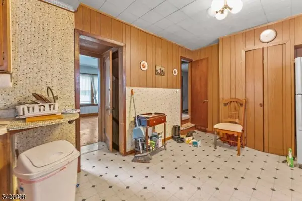 101 Reid Ave, Passaic City, NJ 07055