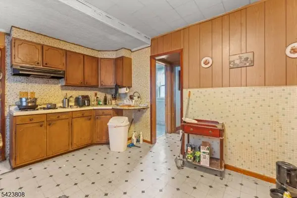 101 Reid Ave, Passaic City, NJ 07055