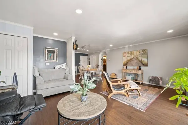 2 Ann St #203, Clifton City, NJ 07013