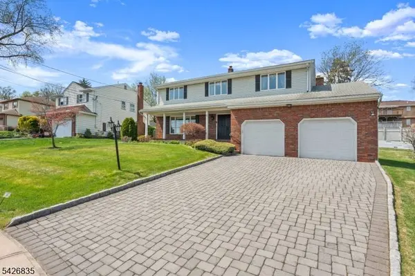 72 Pilgrim Dr, Clifton City, NJ 07013