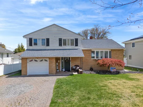 11 Barbara Dr, Clifton, NJ 07013-2516