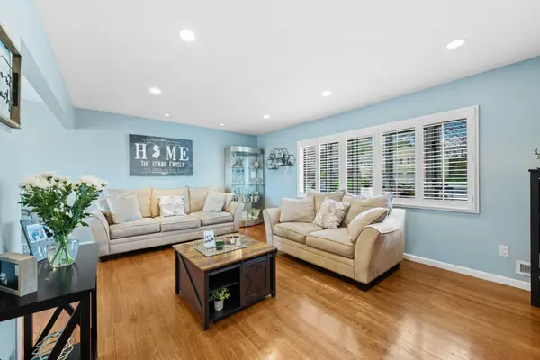 11 Barbara Dr, Clifton, NJ 07013-2516