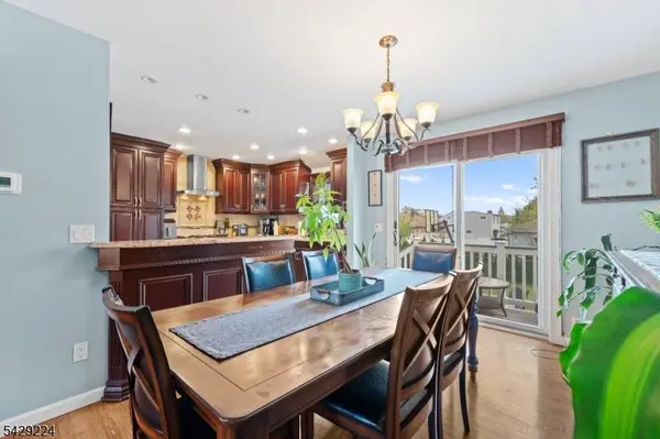 11 Barbara Dr, Clifton City, NJ 07013