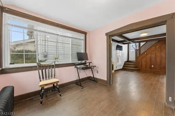 147 Clinton Ave, Clifton City, NJ 07011