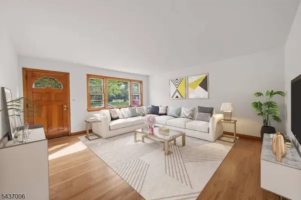 384 Delawanna Ave, Clifton City, NJ 07014