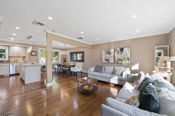 119 Rutgers Pl, Clifton City, NJ 07013