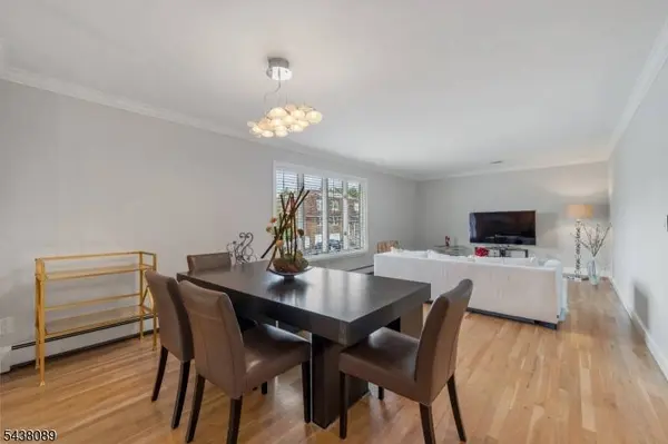 45 Grunwald St, Clifton City, NJ 07013