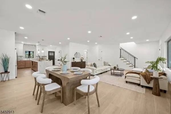 24 Richard Scott Ct, Haledon Boro, NJ 07508